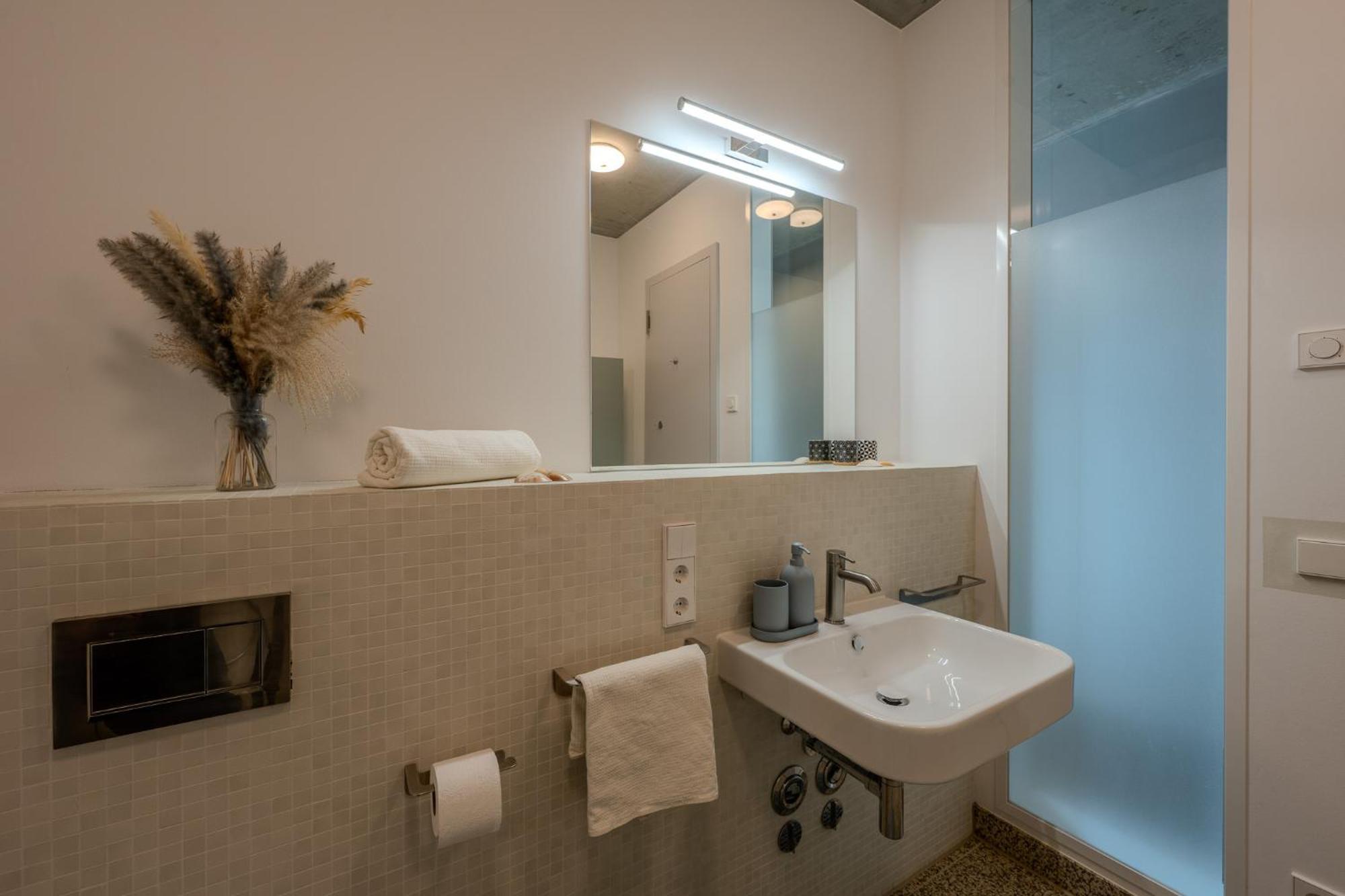 Marina Maisonette Seeblick Mit Pool Und Sauna Bad Saarow Luaran gambar